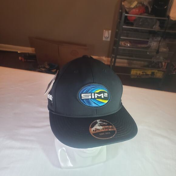 TaylorMade Black SIM2 Tour Issue Snapback Hat New W/Tags - Picture 2 of 7